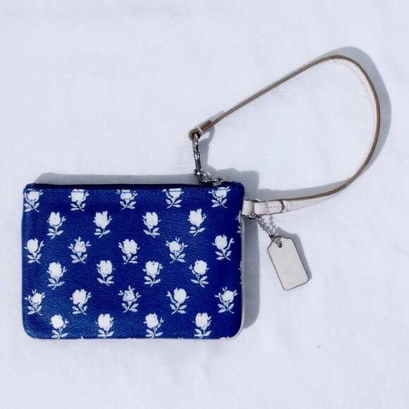 Coach Badlands Blue & White Floral Wrislet - 6"x4" - Picture 2 of 6